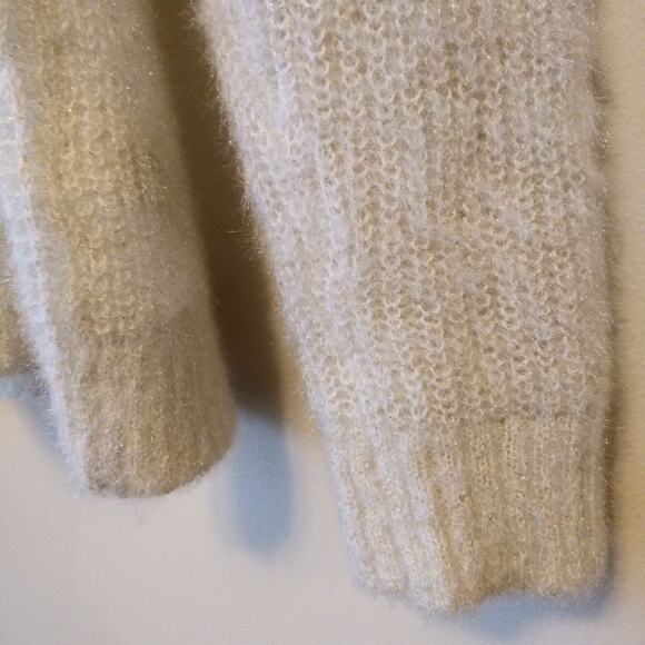 Soft Surroundings Size L Fuzzy Knit Sweater Cream White Metallic Thread Classic - Picture 4 of 11